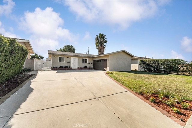 838 W Woodcroft Ave, Glendora, CA 91740