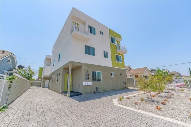 618 W 49th St, Los Angeles, CA 90037